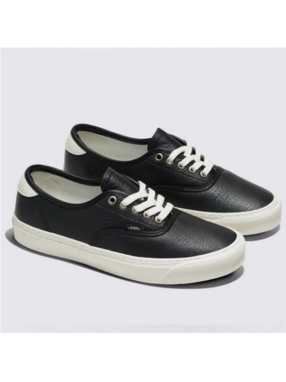 VANS AUTHENTIC LUX
BLACK LEATHER WOMEN
8.0 US